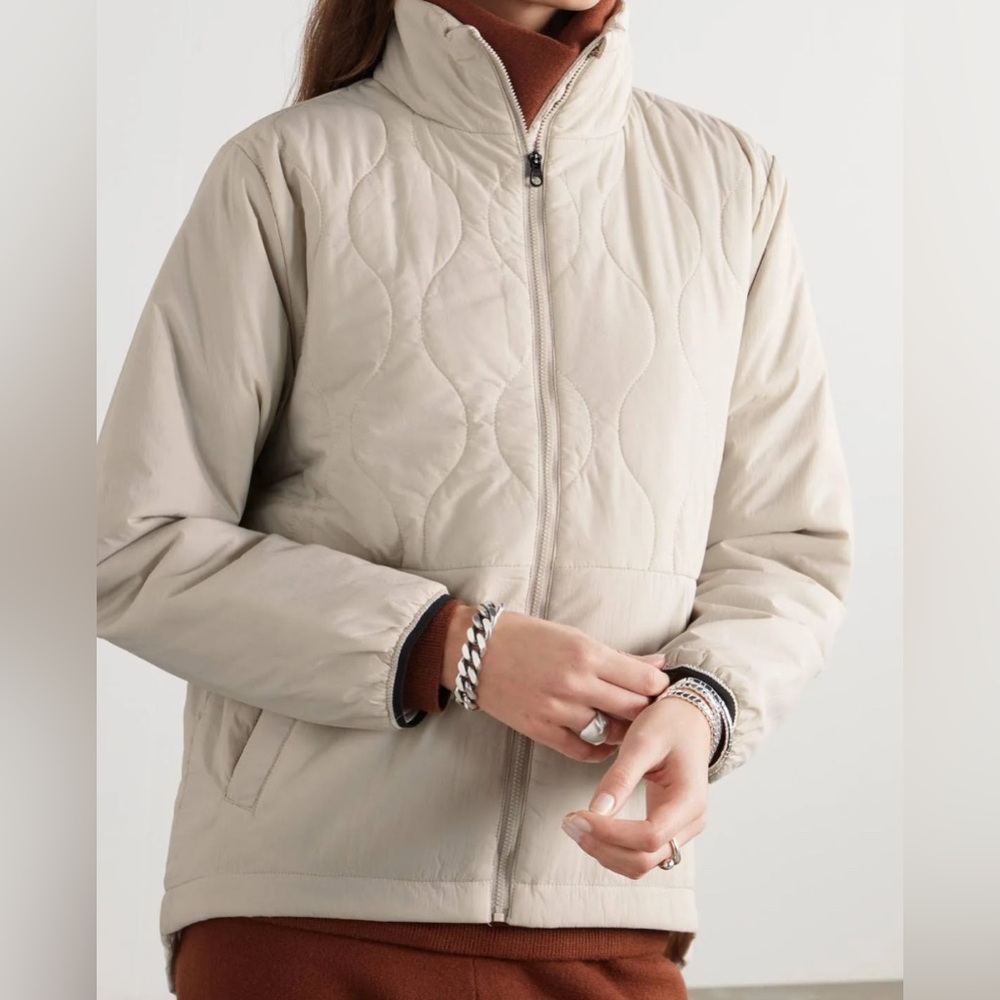 NWOT Varley KAI onion quilted jacket waist detail small activewear
